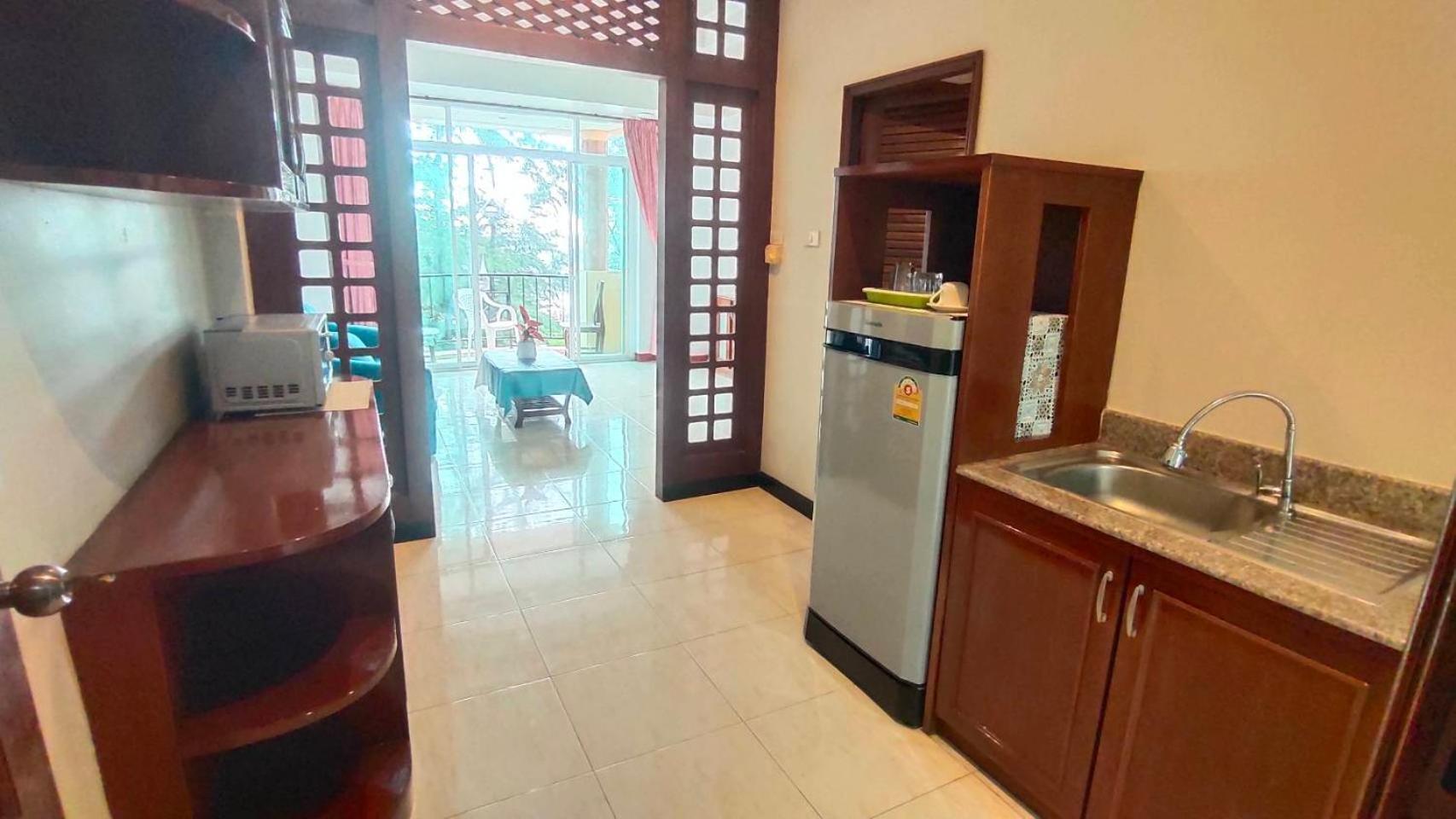 Phadee Apartment Karon Exterior photo